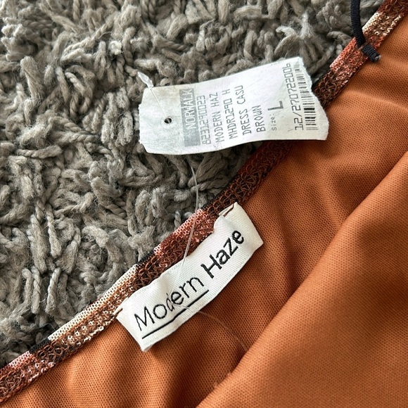 NWT Modern Haze Brown Groovy Swirl Mini Dress Size Large - Picture 4 of 9